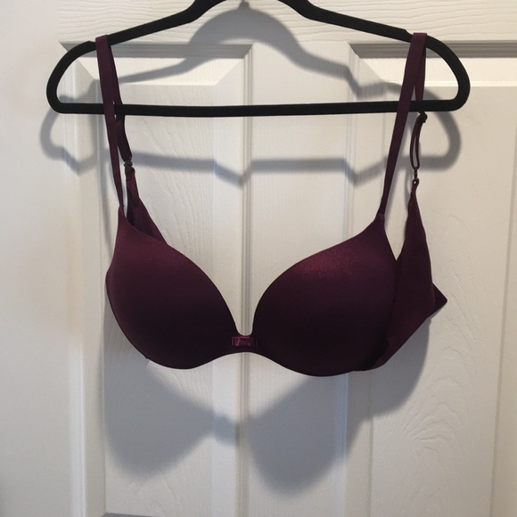 Victoria's Secret Other - Victoria’s secret plunge bra